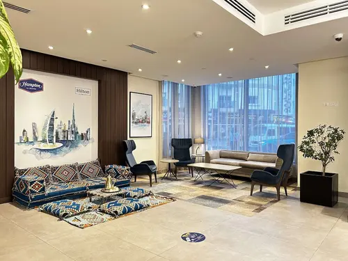Hampton by Hilton Dubai Al Barsha, Lobby