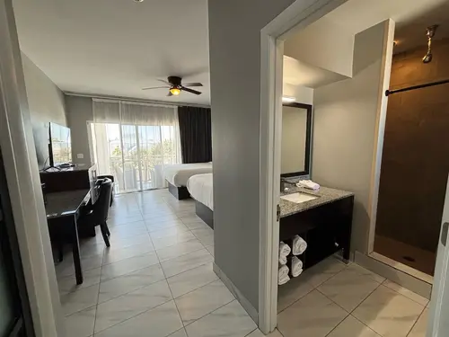 The All New Grace Bay Suites, Room