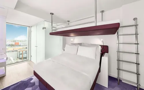 YOTEL Amsterdam, Room