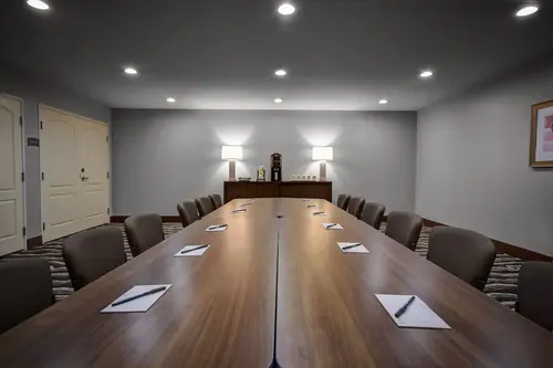 Staybridge Suites Holland by IHG, Meeting facility