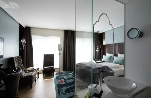 Tivoli Hotel, Room
