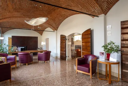 The Ziba Hotel & Spa, Check-in/check-out kiosk