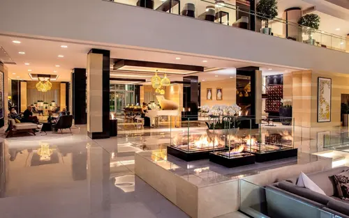 Hyatt Regency Oryx Doha, Lobby lounge