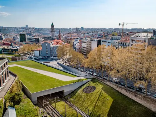 YOTEL Porto, Exterior