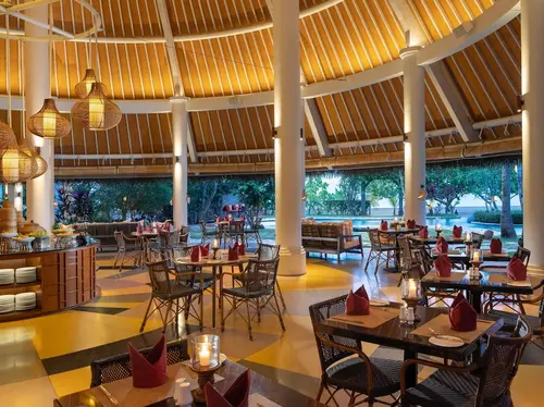 Sudamala Resort, Komodo, Labuan Bajo, Food and drink