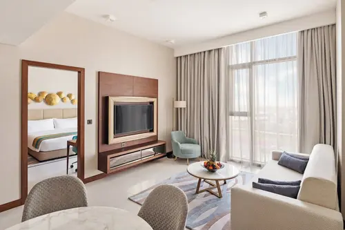 Holiday Inn Dubai Al-Maktoum Airport by IHG, Room