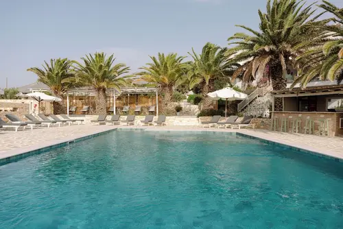 Pnoi Hotel, Pool