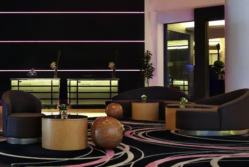 Wyndham Grand Bangsar Kuala Lumpur, Lobby