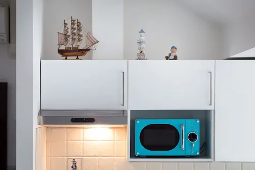 Royal Court Apartments, Room