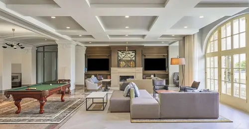 Hyatt House Chicago Medical/University District, Lobby