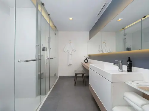 Andaman Beach Hotel Phuket - Handwritten Collection, Room