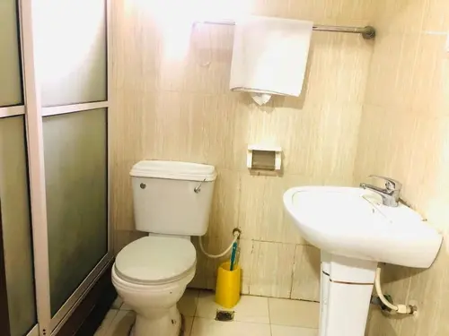 Haitel Guest Inn, Bathroom