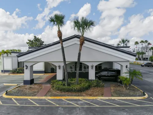 Stayable Orlando, Primary image