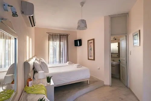 Olia Hotel, Room