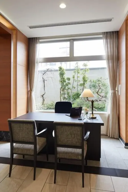 Almont Hotel Kyoto, Concierge desk