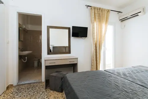 Nikos Hotel, Room