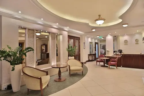 Retro Riverside Wellness Resort, Lobby