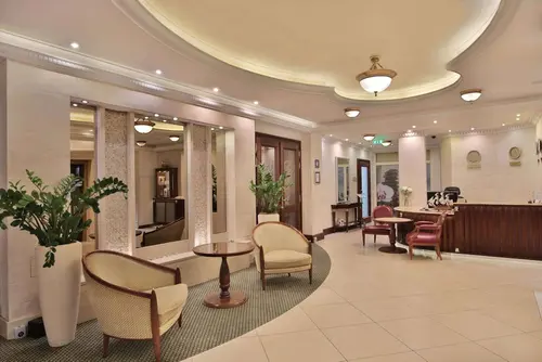Retro Riverside Wellness Resort, Lobby