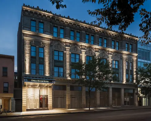 Opera House Hotel, Exterior