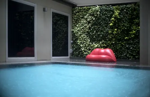 V Hotel Bencoolen, Indoor pool