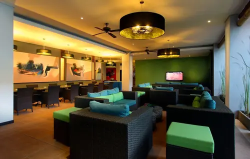 Praja Hotel, Lobby lounge