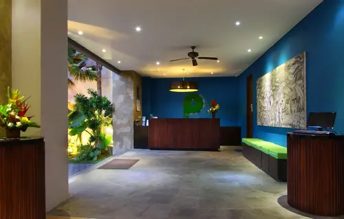 Praja Hotel, Lobby