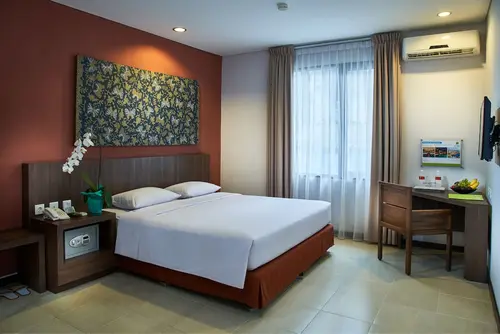 Praja Hotel, Primary image