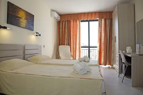 Relax Inn Hotel, Room