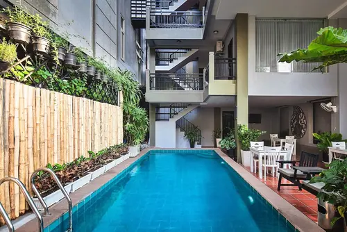 Apsor Palace Hotel, Outdoor pool