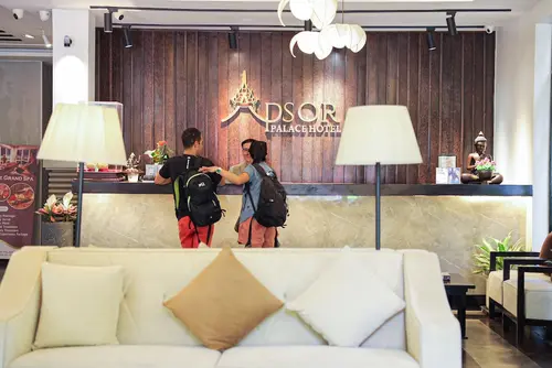 Apsor Palace Hotel, Reception