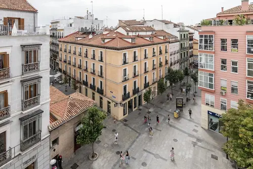 Bob W Chueca, View from room