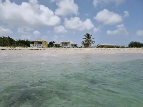 Comfortable 1-bed Cottage in Codrington Barbuda, Beach