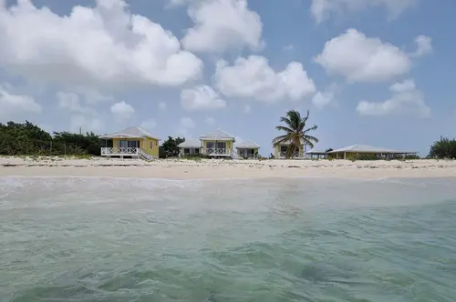 Harrys Cottages Cottage 5 Right on the Pink Sand, Beach