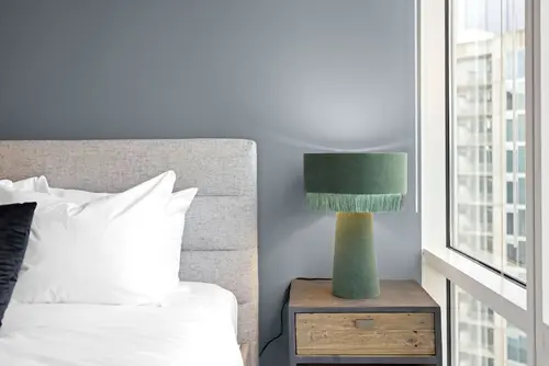Placemakr Premier SoBro, Room