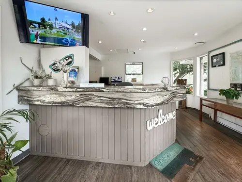 Sea Edge Motel, Reception