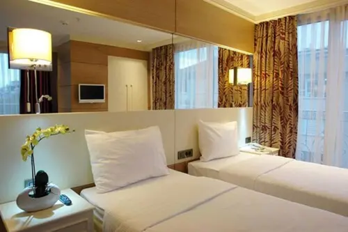 Hotel Le Mirage, Room