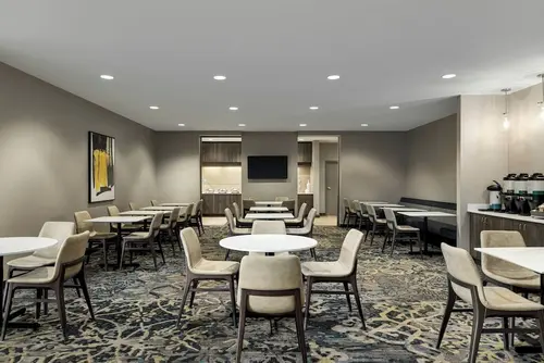Residence Inn by Marriott Chicago Wilmette/Skokie, Breakfast meal