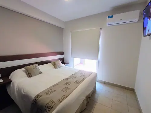 Urquiza Suites Salta, Room