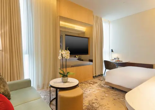 Embassy Suites by Hilton Doha Old Town, Room