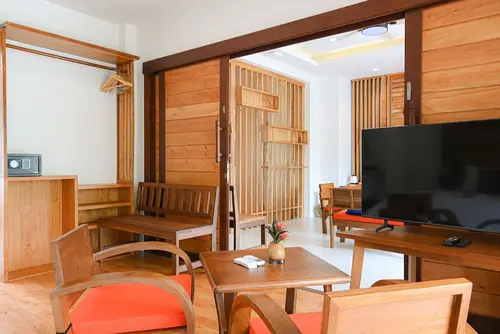 Cascade Tara, Room