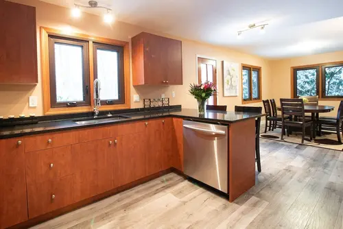 Painter's Lodge, Private kitchen