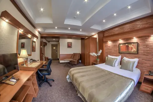 Uyut Hotel, Primary image