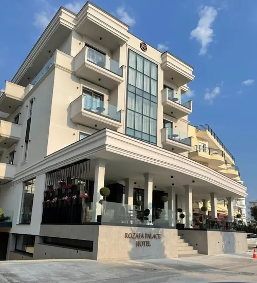 Rozafa Palace Hotel, Front of property