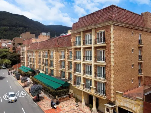 Hotel Windsor House Inn By GEH Suites, Front of property
