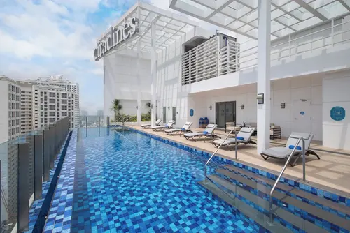Citadines Benavidez Makati, Rooftop pool