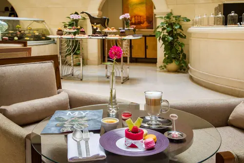 Kempinski Nile Hotel Garden City Cairo, Lobby