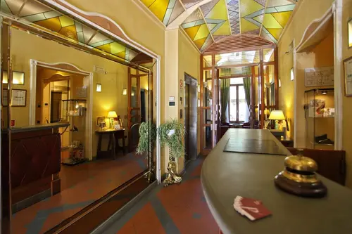 Panama, Lobby