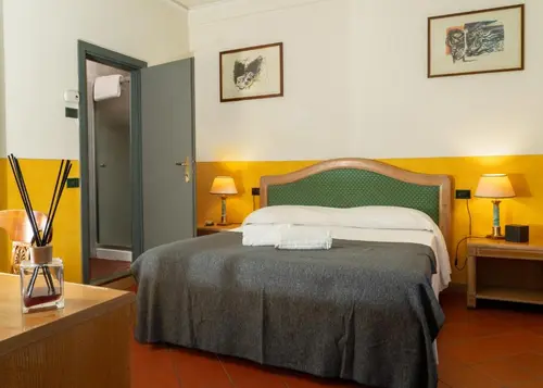 Panama, Room