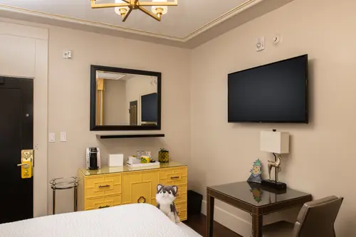Staypineapple, An Elegant Hotel, Union Square, Room