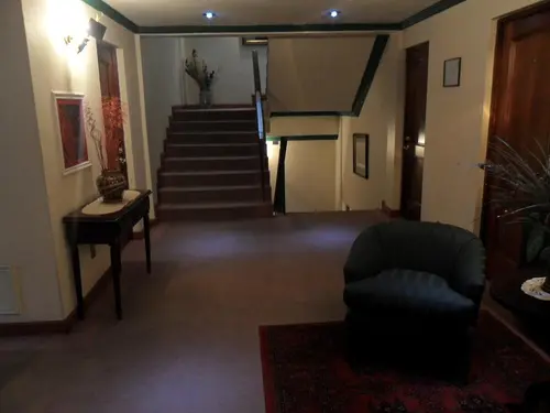 Isla Rey Jorge, Lobby
